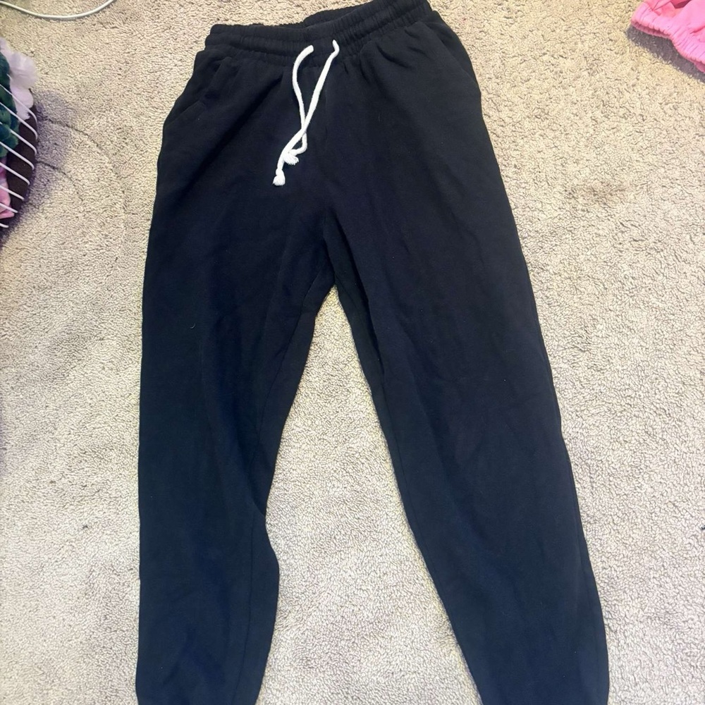 So black sweatpants joggers with tie